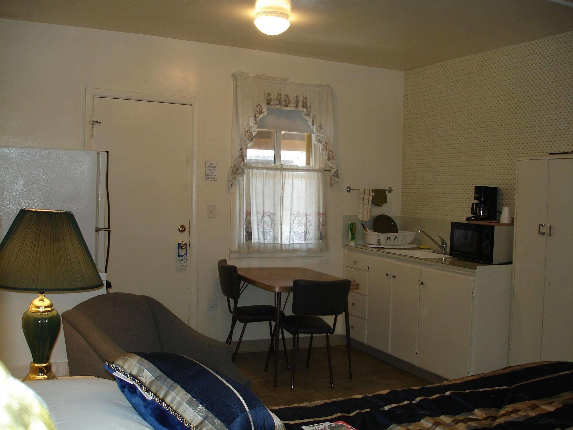 Modoc Inn Alturas Eksteriør bilde